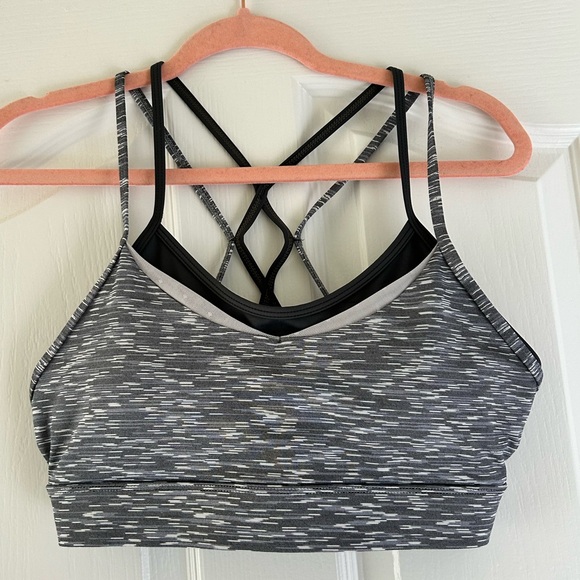 Zyia Actively Sage Luxe Strappy Bra size Medium - Picture 1 of 5